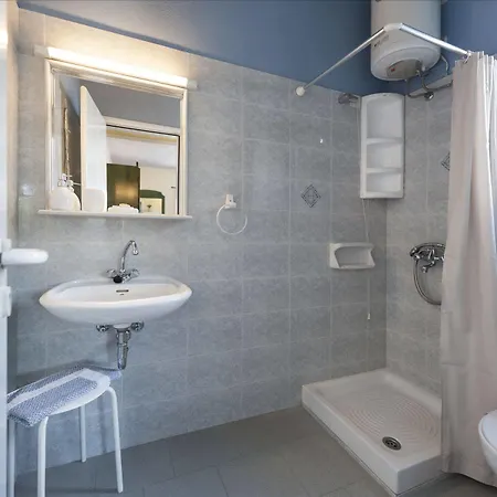 Anemones & - Onar Collection 4*