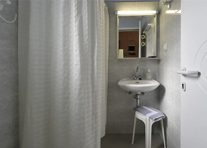 Anemones & - Onar Collection Mólosz Páru